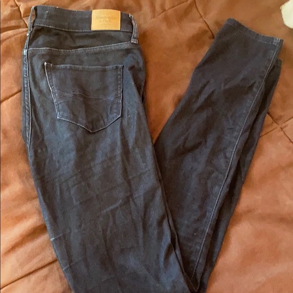 Abercrombie and Fitch Dark Wash Jeggings size 6L - Picture 1 of 4